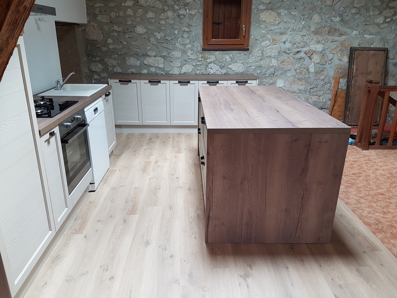 Coordination de travaux-Architecture d'intérieur-Réfection Maison Familiale secondaire- Tournon sur rhône-Ardèche-Séjour-cuisine ouverte (5)