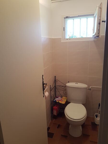 Coordinateur de Travaux <br/> Voici le Résultat Final de la Réfection <br/> D’une Salle de Bain, WC et Couloir d’entrée <br/> Après Travaux <br/> La Roche-de-Glun (26)